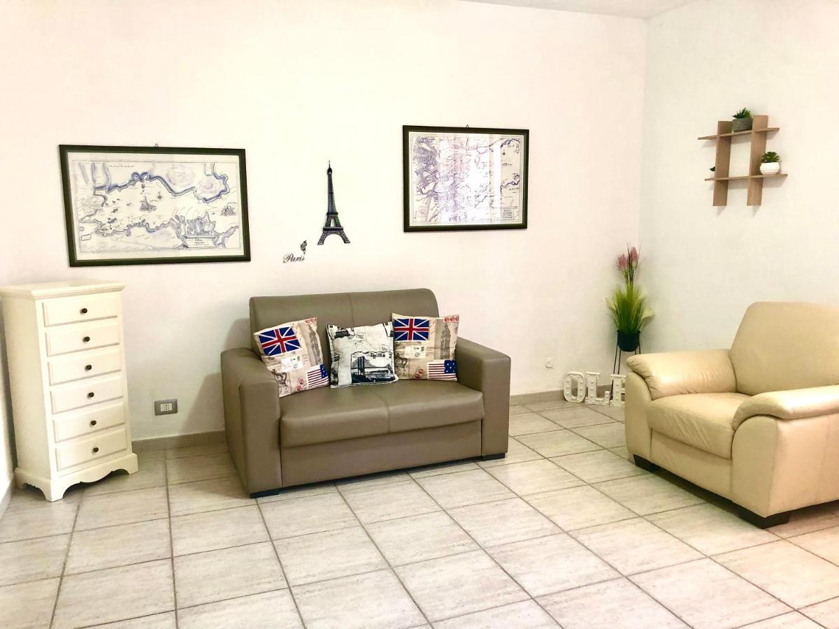 La Maison De Famille Appartamento Indipendente Con Cucina E Lavatrice Olbia Exteriör bild